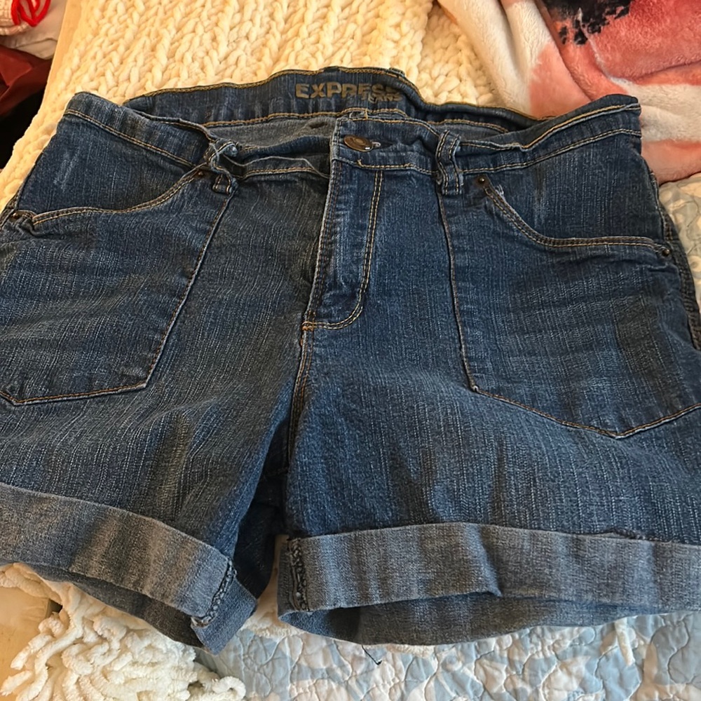 Express shorts